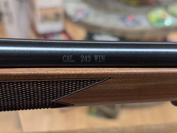 Henry Long Ranger .243 Win w/Scope, Rings, Strap & Ammo (consignment)